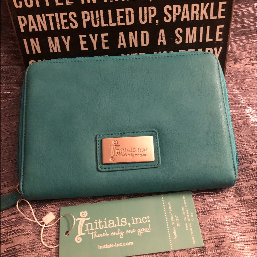 Initials, inc Porfolio Wallet